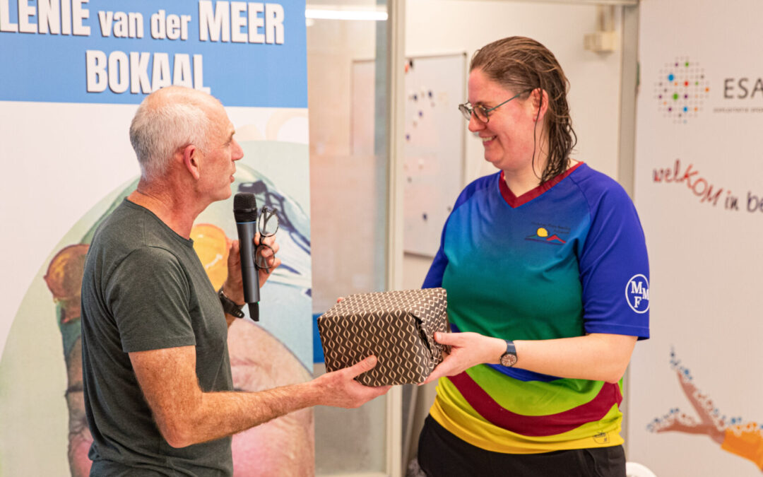 Laura Verdegaal ontvangt onderscheiding ‘Lid van Verdienste’